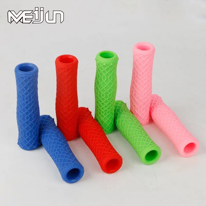 

2pcs/1 Pair Mountain Cycling Bike Bicycle MTB Handlebar Cover Grips Smooth Soft Rubber Anti-slip Handle Grip Dead coaster