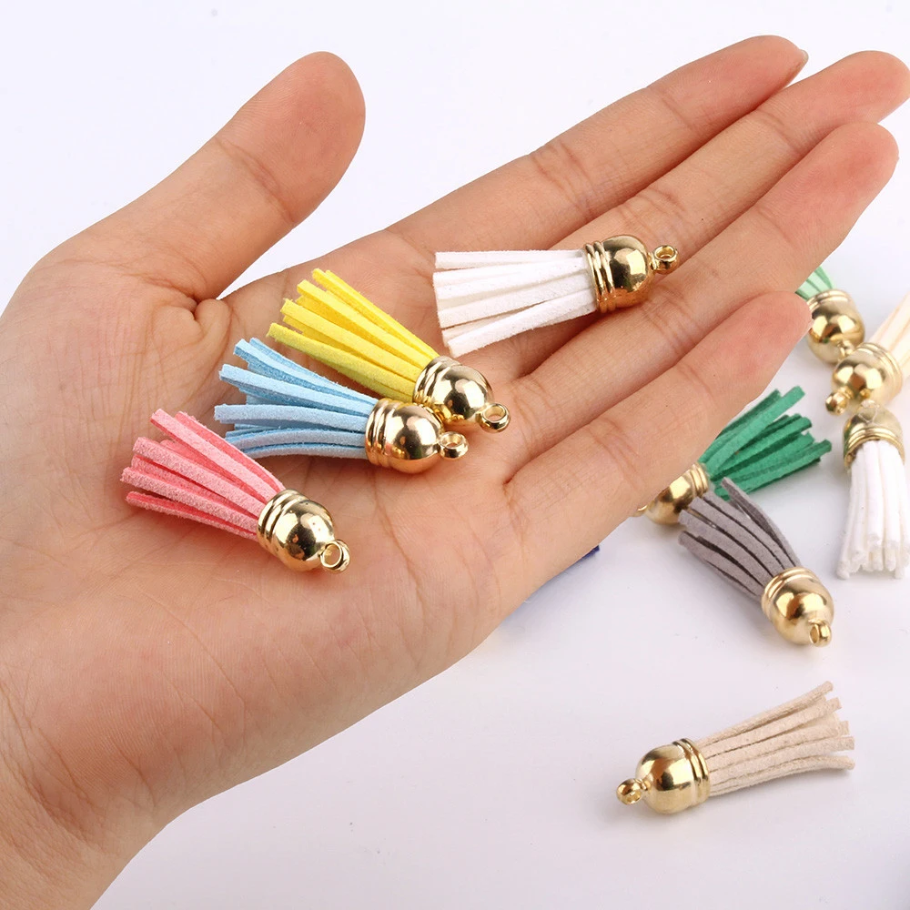 AIJJU 20pc Suede 3cm Tassel For Keychain Leather Tassels Gold Caps Straps DIY Jewelry Making Charms Pendants 21 colors