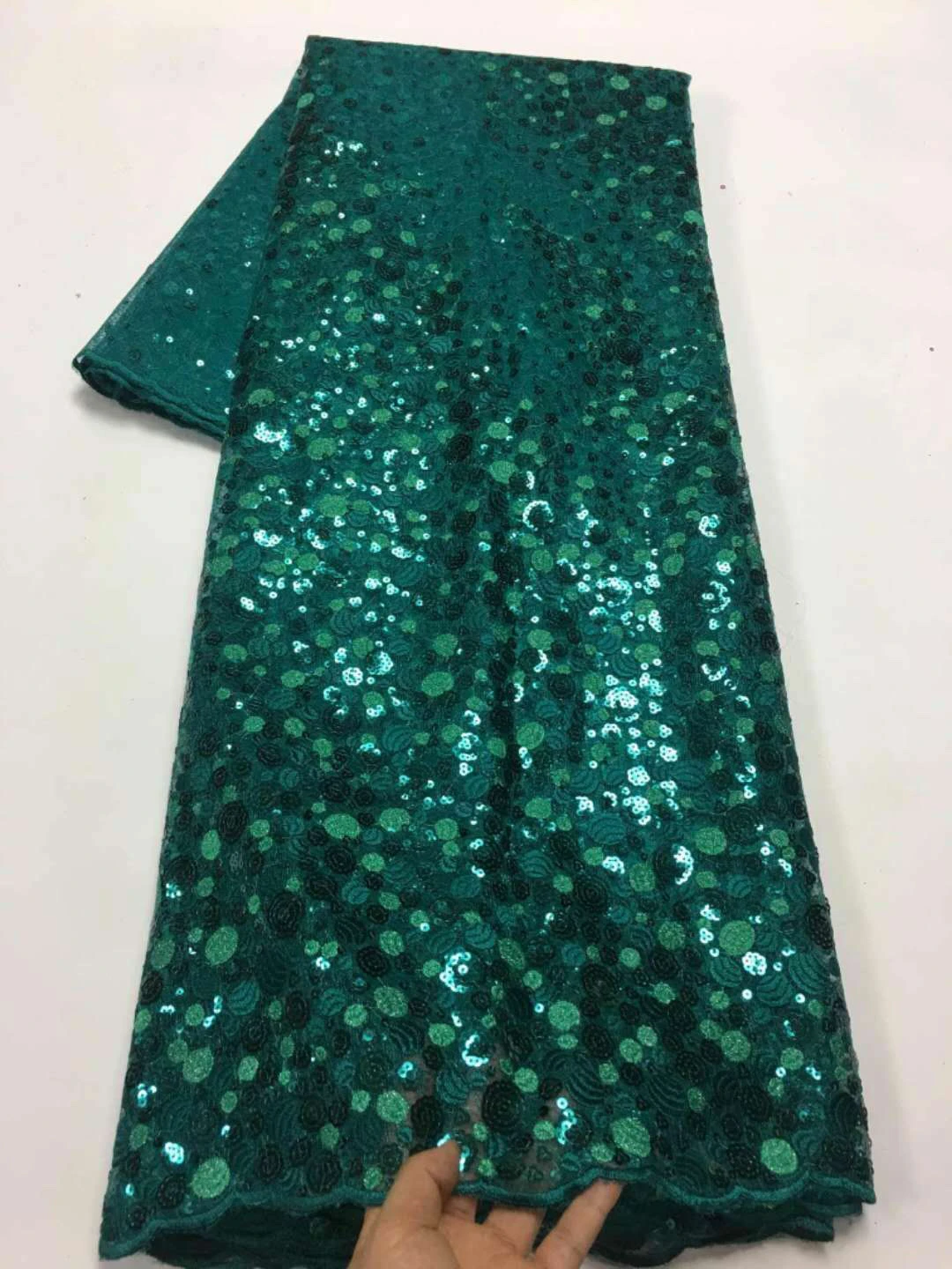

Newest Green Nigerian Lace Fabric With Sequins African Lace Fabric Sequins Tulle French Net Lace Fabric For Wedding Dress KHX27B