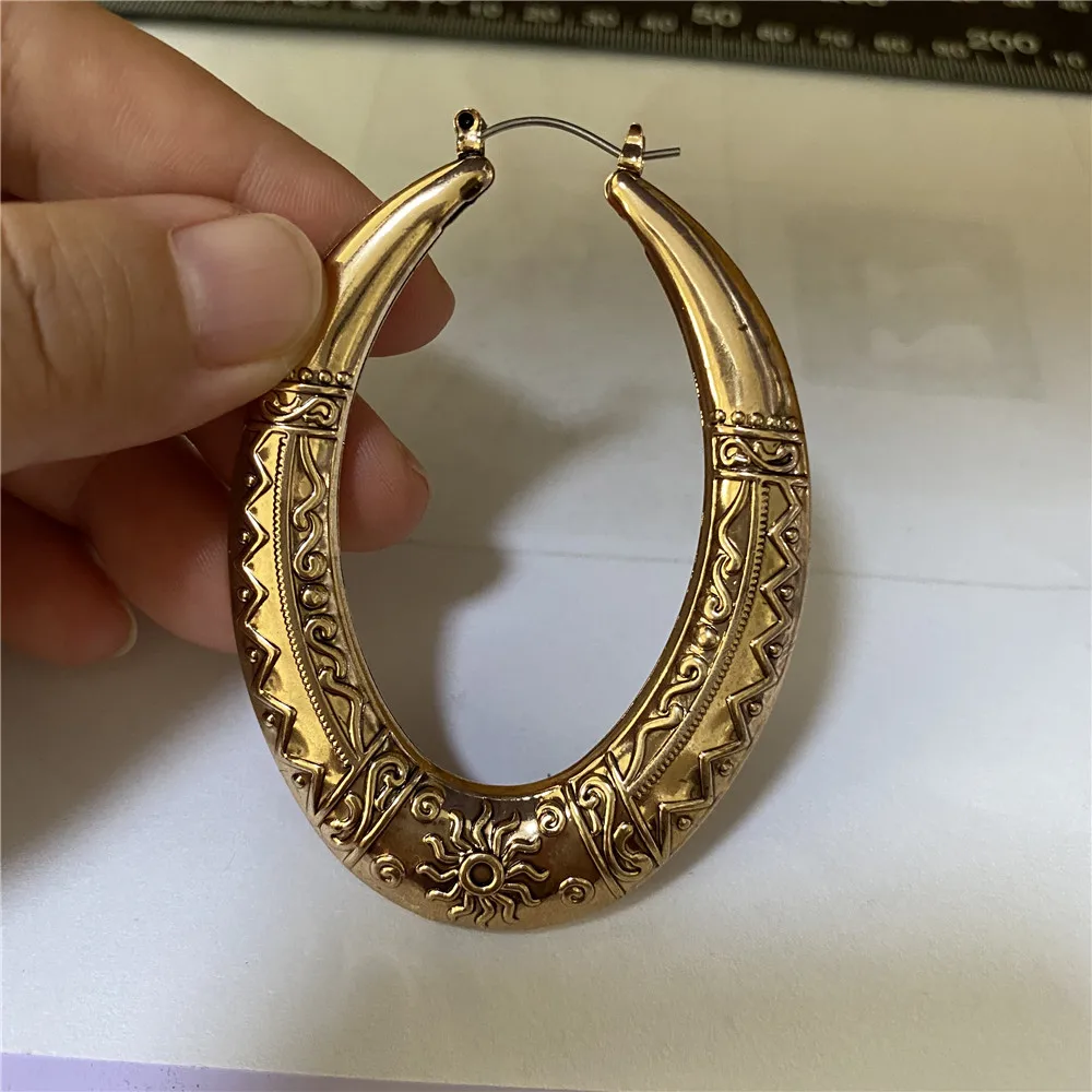 Vintage Antique Gold Color Plating Engraved Oval Hoop Earrings For Women Girl Trendy Casual Modern Jewelry Accessory