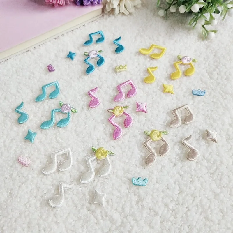 100pcs/Lot Stick-on Small Embroidery Patch Music Note Star Crown Jacket Backpack Phone Bag Clothing Decoration Craft Applique