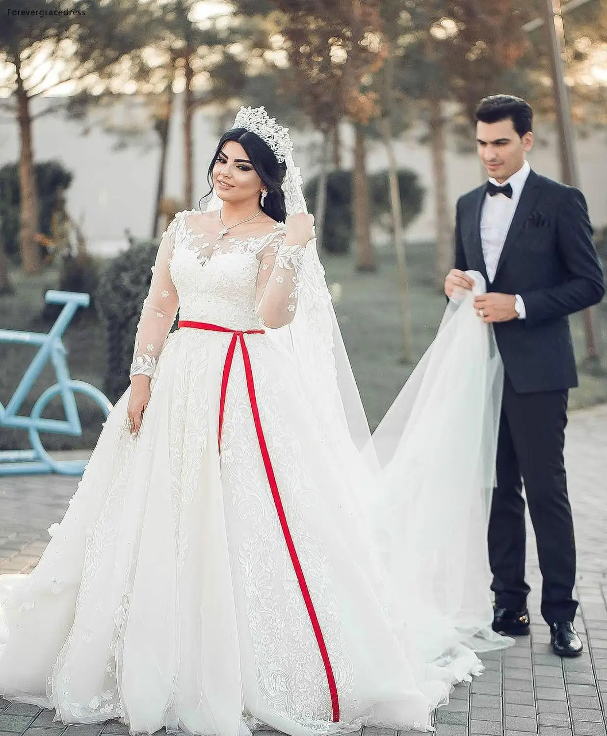 Vestido de novia árabe, exquisito vestido de baile, transparente, manga larga, apliques de encaje, Formal, para iglesia, talla grande, 2019