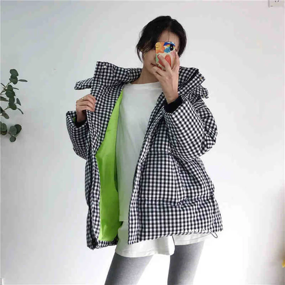 Winter 90% Duck down Coat Chic 2022 Retro Classic Black White Plaid  Loose Hooded Female Puffer Down Jackets For Women