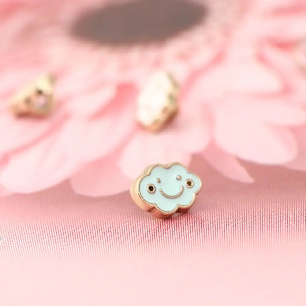 10 قطعة 6 مللي متر سحابة صغيرة شكل الملابس دمية أزرار خياطة الملابس البلاستيكية اكسسوارات سكرابوكينغ اليدوية دمية الملابس الحرفية