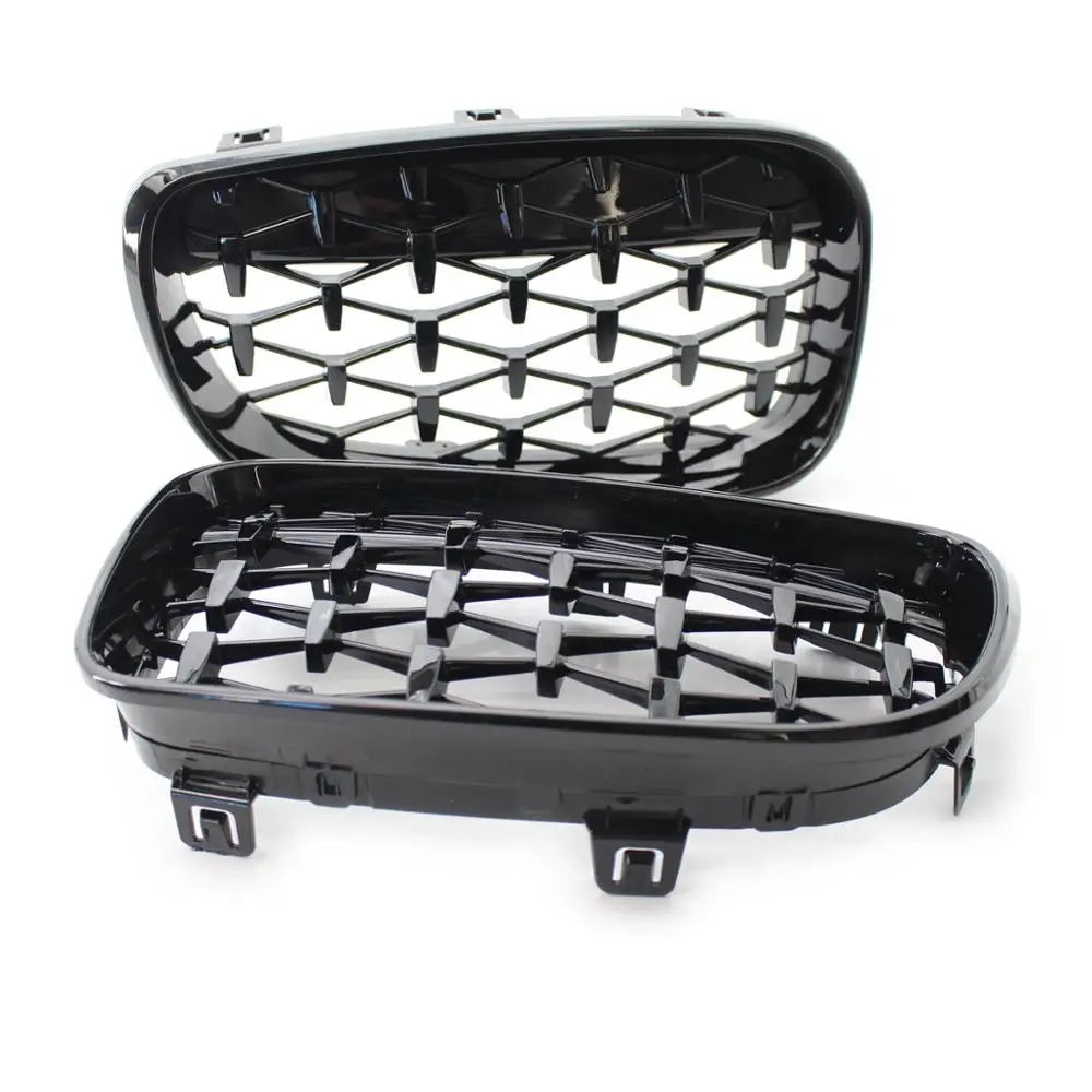 A Pair Diamond Grille Front Kidney Grill Racing Grills For BMW 1 Series E81 E87 E82 E88 118i 120i 125i 2007-2012 Car Accessories