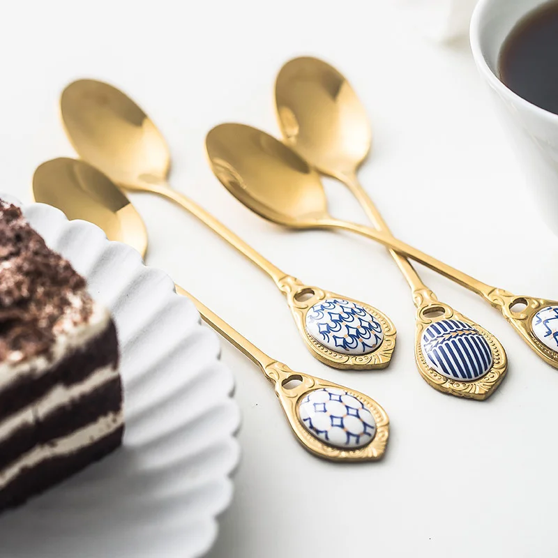 

4pcs Golden Stainless Steel Elegent Spoon Household Snack Coffee Stir Tea Spoon Set Tableware Scoop Porcelain Christmas Gift