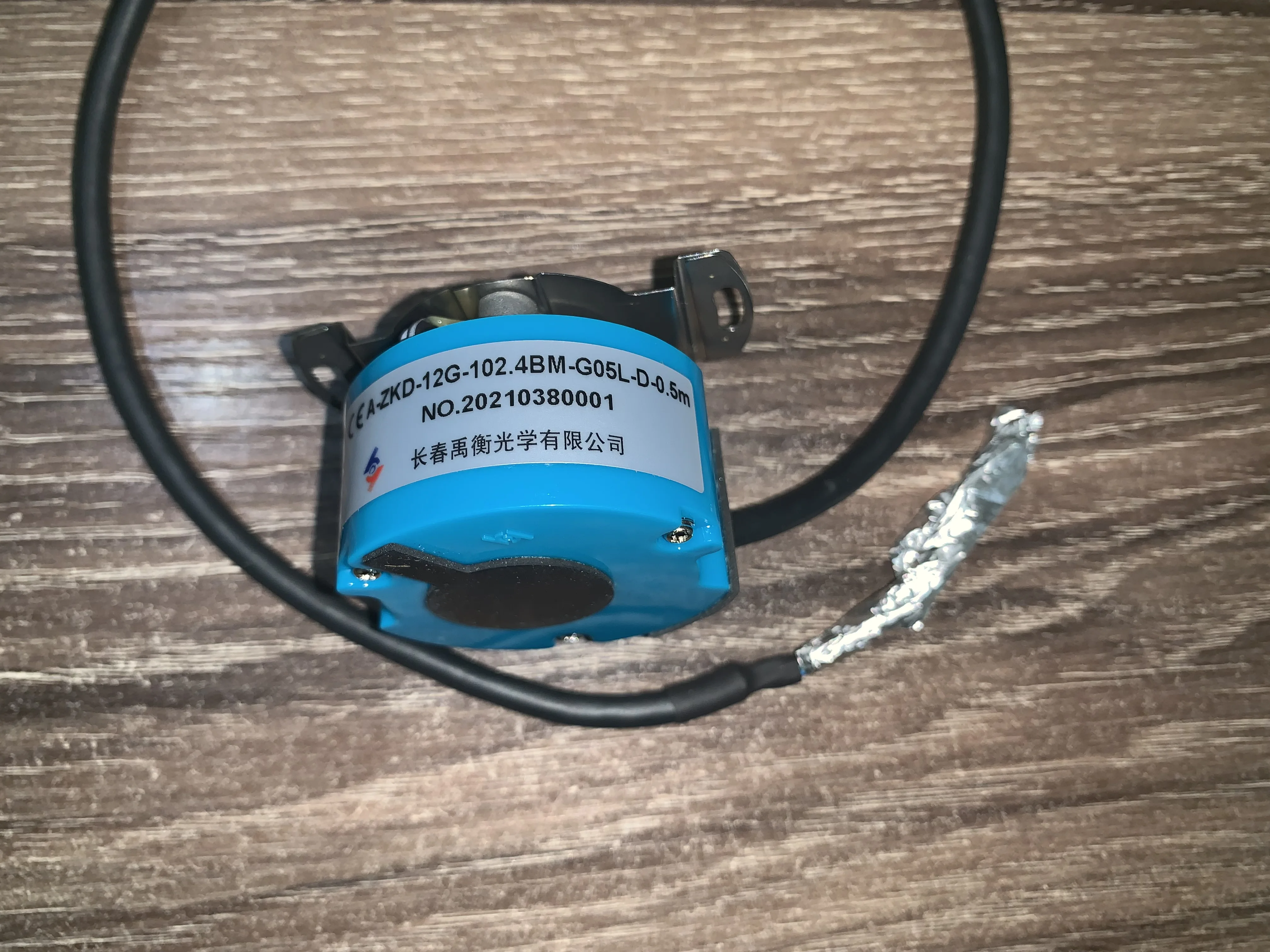 

A-ZKD-12G-102.4BM-G05L-D-0.5m brand new original Changchun Yuheng servo motor encoder