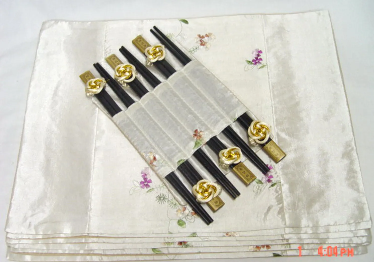 Asian 6 Floral Patterns Handmade Dinner Sets White Silk Placemats & Chopsticks