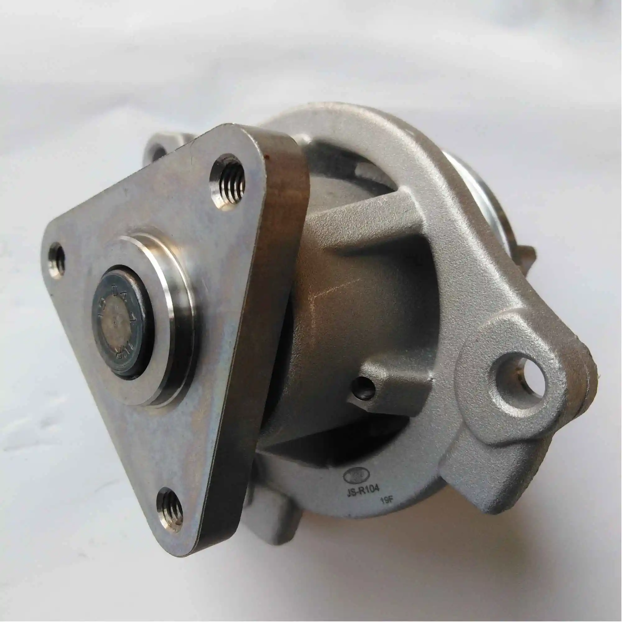 water pump   for saic roewe  350 mg3 .mgzs 1.5  zotye t600 1.5l