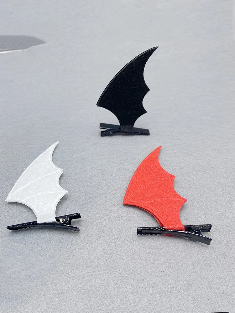 45 Stück/Los 15*4CM Filzstoff Dämonen-Fledermausflügel gepolsterte Applikationen für DIY Halloween-Kostüm Vampir-Haarspangen-Dekorationsaufnäher – Detail 8