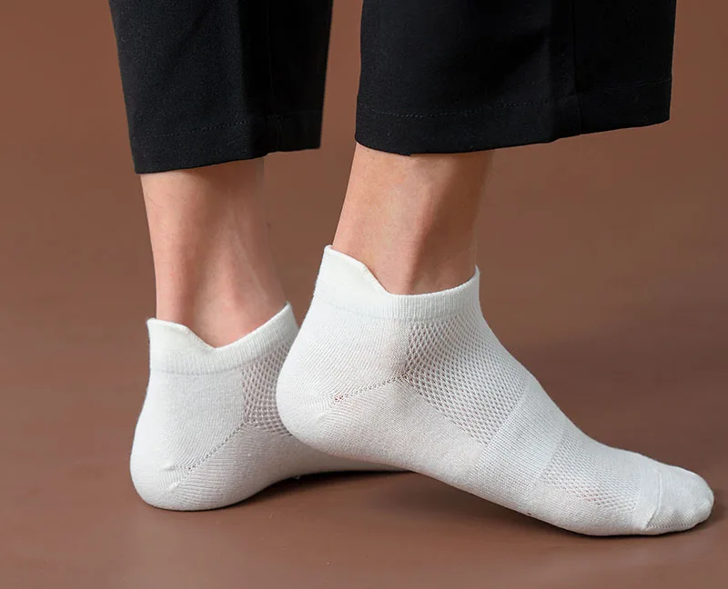 10 Paar Sommer-Herren-Mesh-Atmungsaktive Unsichtbare Socken, Modische Lässige Knöchel-Sport-Baumwollsocken, Schwarz-Weiße Socken für Männer – Detail 12
