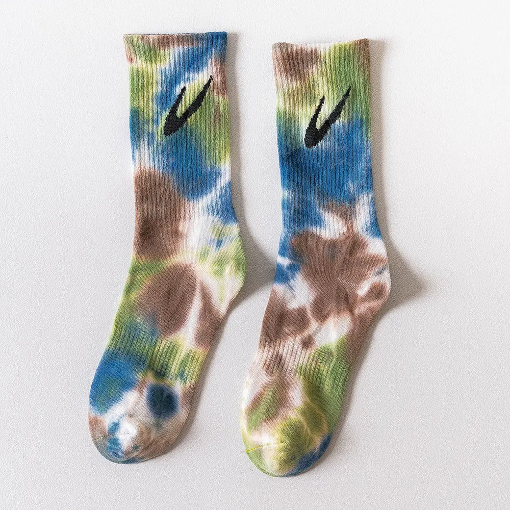 High-quality Tie-dyed Maple Leaf Socks Long Fashion Meniscus Socks Men Skateboard Hiphop Socks Meias Women Couple Socks 1 Pairs