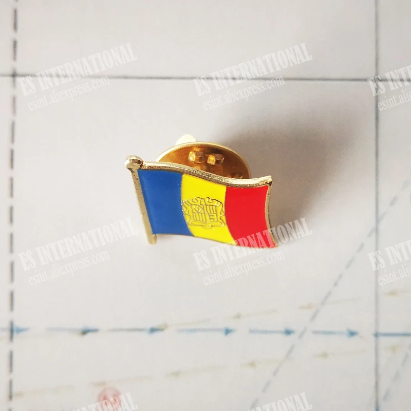 Andorra  National Flag Crystal Epoxy Metal Enamel Badge Brooch  Collection Souvenir Gifts  Lapel Pins Accessories  Size1.6*1.9cm