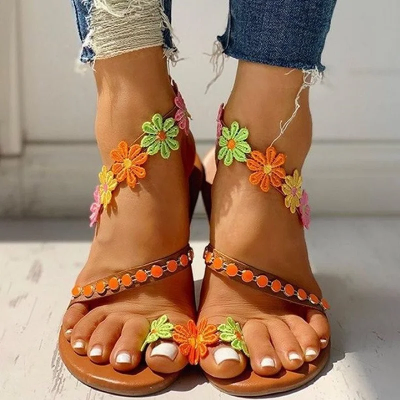 2024 White Lace Sandals Women Flip Flops Flat Sandals Women Bohemia Beach Shoes Women Plus Size Summer Fashion Woman WSH3628