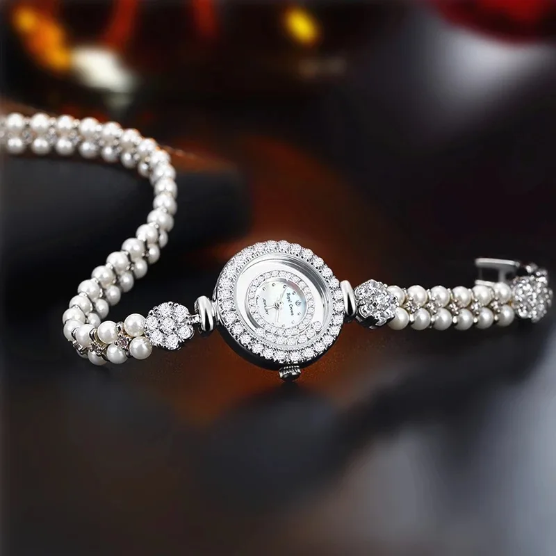 Womens Quartz Watches With Rhinestones Madam Shell Pearl Dial Bracelet Lady Female Hand Round Oval Flower Square Fashion Gift