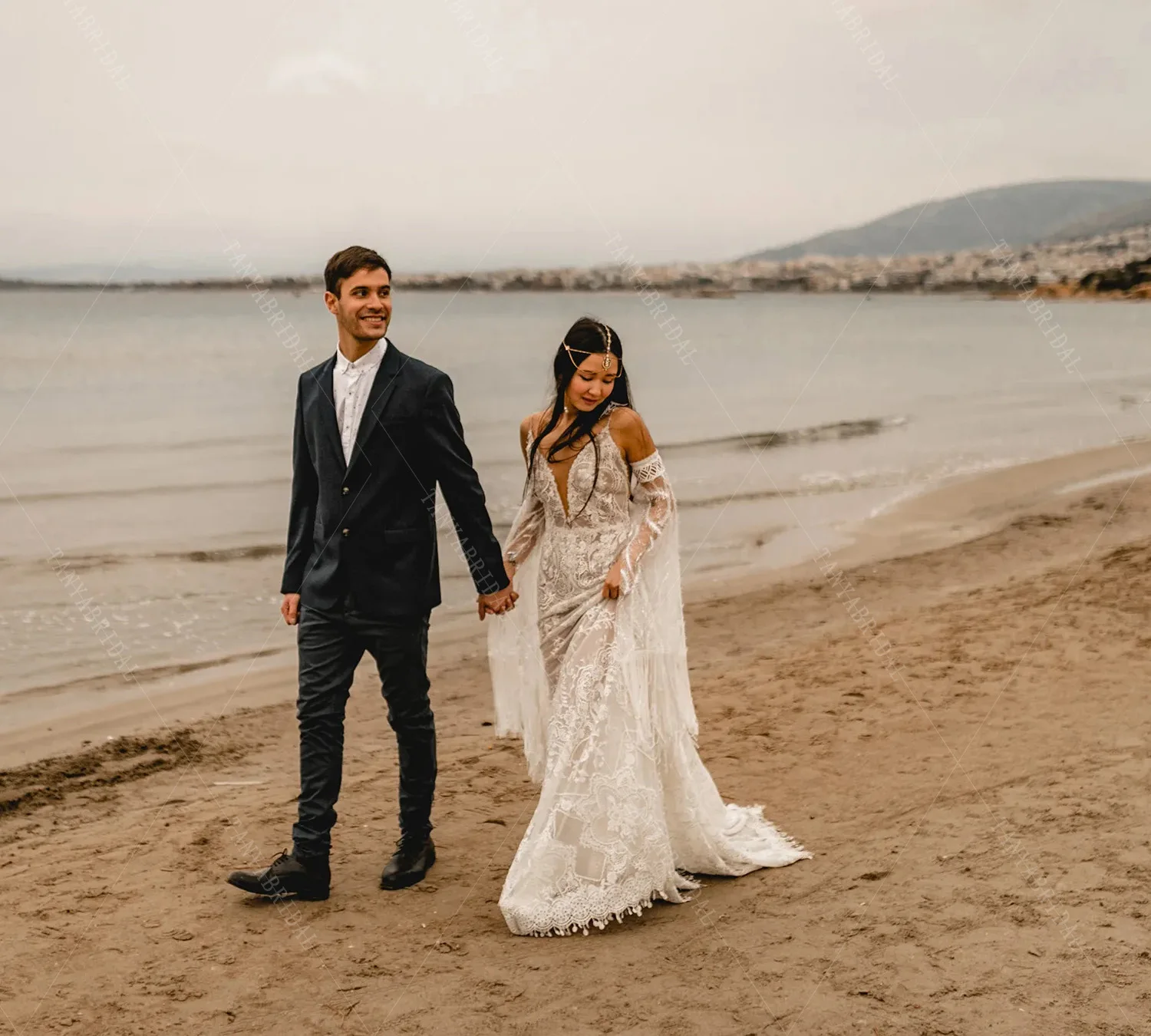 Flare Hülse Boho GYPSY Brautkleider EINE Linie Spitze Romantische Brautkleider Feder Spitze Quaste Vestido De Noivas Chic DW588