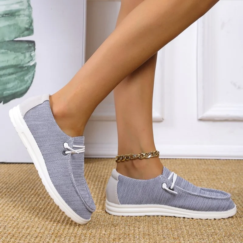 2022 Autumn New Large Size Canvas Shoes Women Flat Low-heeled Single Shoes Women Casual Light Loafers Ladies Overshoes Wholesale