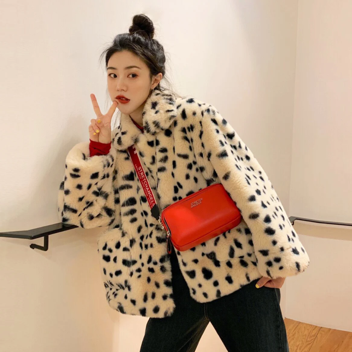 Chaqueta corta de felpa para mujer, abrigo holgado de lana de cordero, piel sintética con estampado de leopardo, versión coreana, invierno, 2021