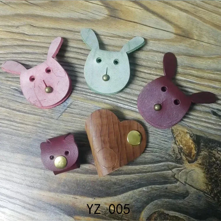 Laser knife mold custom leather leather heart-shaped dog rabbit bear knife mold small animal ornaments knife mold