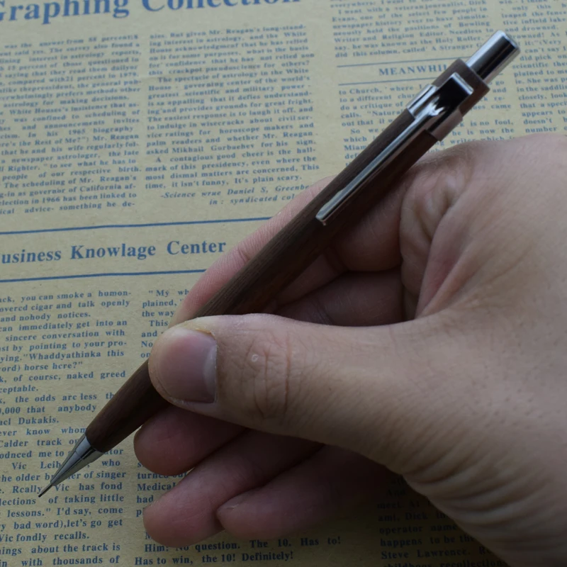 قلم رصاص ميكانيكي خشبي 0.5 مللي متر قلم أوتوماتيكي لمكتب المدرسة طبيعة الجوز الخشب رسم الكتابة القرطاسية الصينية التقليدية