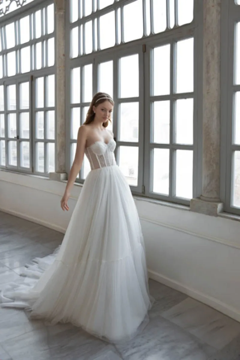 2020 สายชุดแต่งงาน Sweetheart ลูกไม้ Appliques ชุดเจ้าสาว LACE-up Back Sweep Train Wedding DRESS