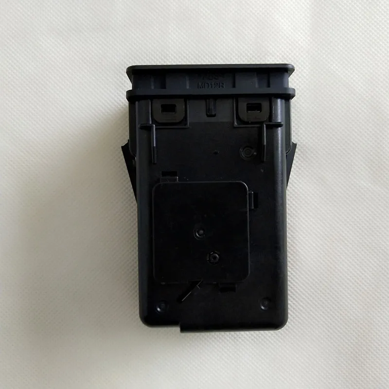 One Key Remote Controller Socket Card Slot Receiving Box Intelligent Switch Box Assembly for Kia Sportage Forte