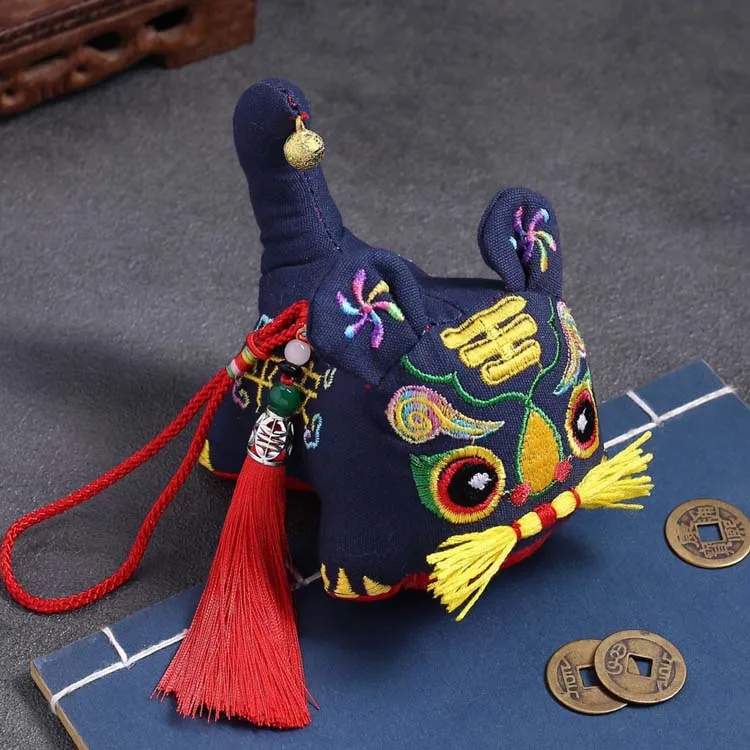 Chinesischen Traditionellen Tuch Stoff Tiger Puppe Glück Spielzeug Neue Jahr Neugeborenen Baby Geburtstag Geschenk Stickerei Ornamente Auto Anhänger – Detail 19