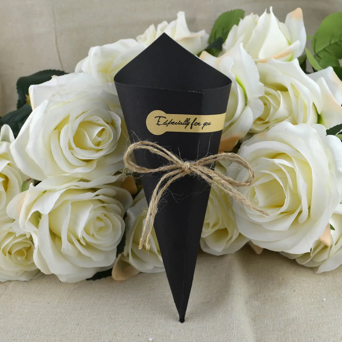 

Подарочная коробка с красной лентой, 6 видов, для весны и нового года