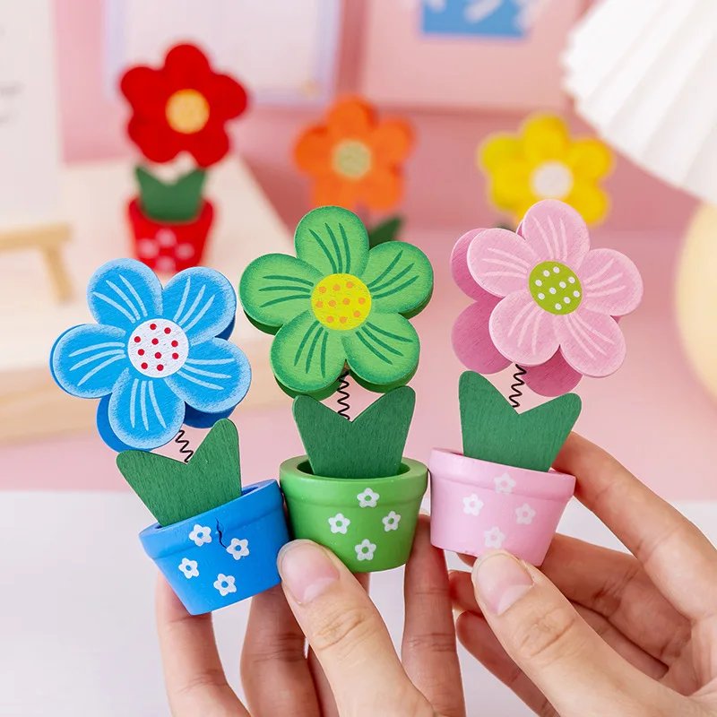 Cartoon wooden flower business card holder, note holder, message holder, photo holder, wooden handicraft wholesale source