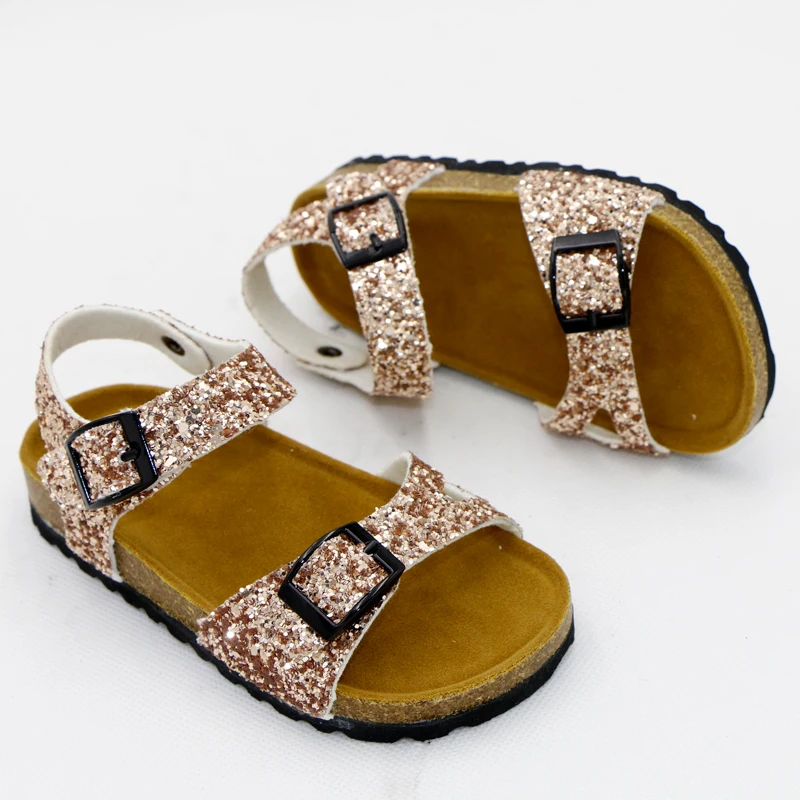 Zapatos brillantes de verano para niños, sandalias de piel dulce para niñas pequeñas, zapatos metálicos con purpurina, 2020