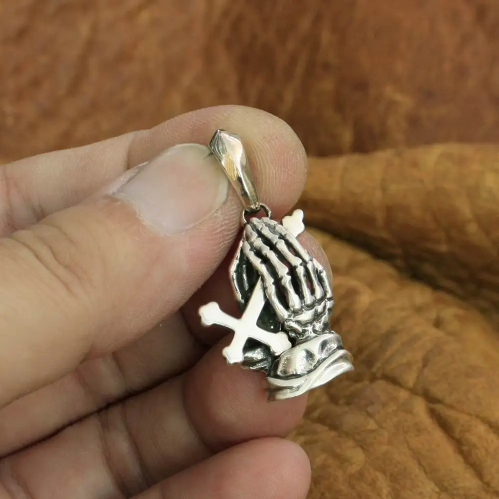 925 Sterling Silver Charms Cross Praying Pendant TA278 BZ