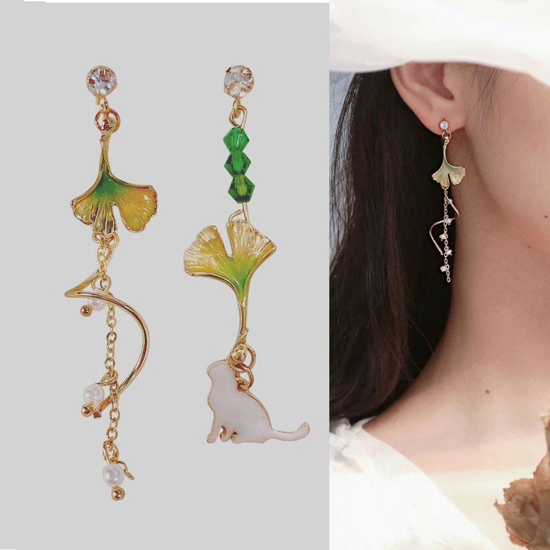 Japanese Style Asymmetric Green Ginkgo Leaf Cat Clip Earrings No Piercing for Women Long Pearl Tassel Cute Oil Drop Cat Ear Clip