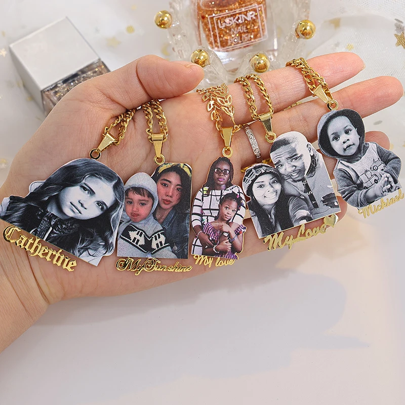 

Wholesale Fashion Custom Photo Picture Name Pendent Necklace Personal Fmaily Picture Pendent for Women Men Hiphop Gifts