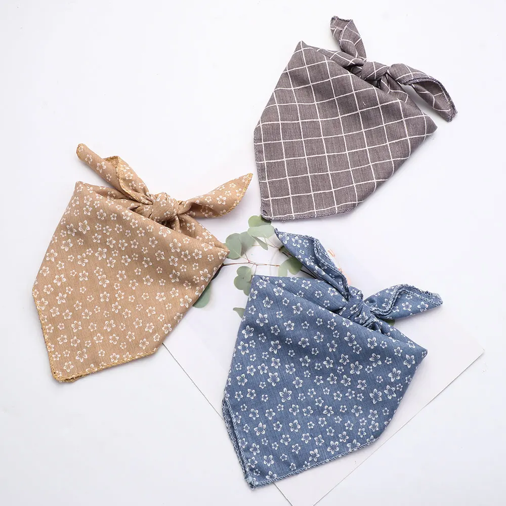 Dog Pet Supplies Triangle Scarf Plaid Dots Bib Pet Collars Cat Neck Scarf Pet Bandanas Dog Scarf