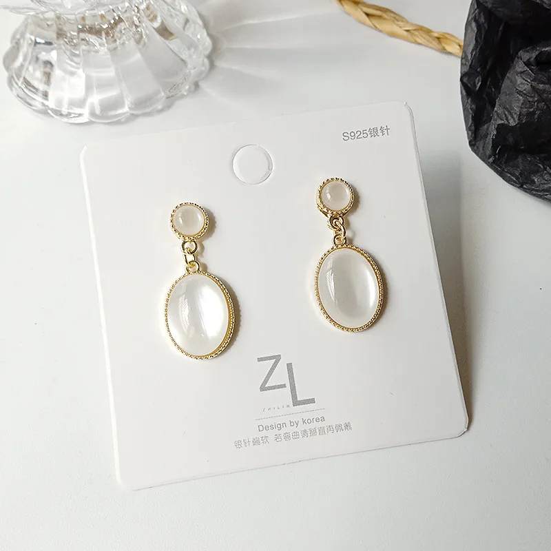 Sweet Girl Earrings Korean Fashion New Earrings Temperament Wild Small Fresh Super Fairy Crystal Earrings Women's Clothing