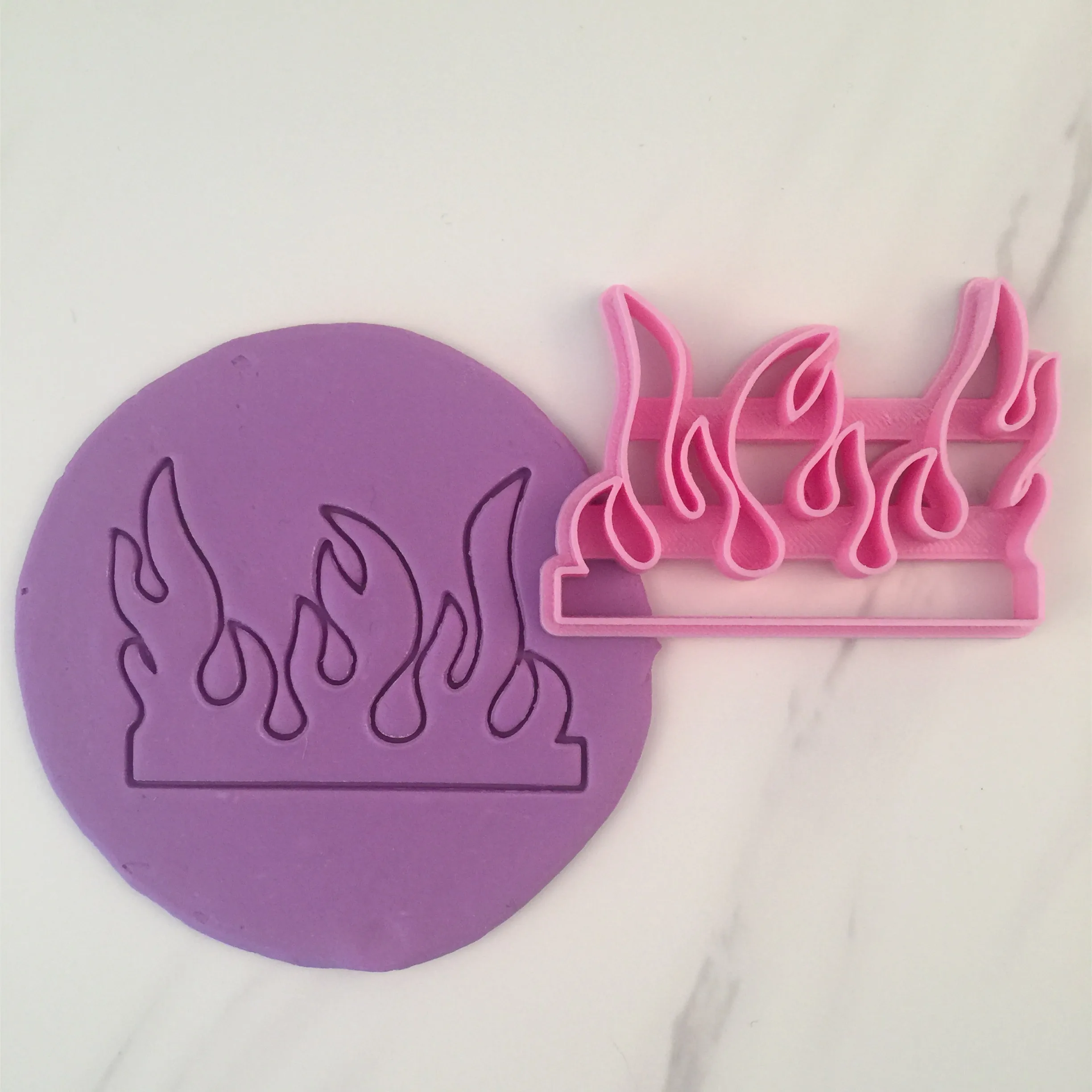 Cake Tool 3inch Flame Burning Fire Plastic Fondant Cutter Mold Stamp Decorating