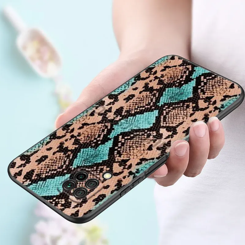 Snake Skin Case For Huawei P50 P40 P30 P20 Pro P10 P9 P8 Lite 2017 P Smart Z S 2021 2020 Pro 2019 2018 Black Cover