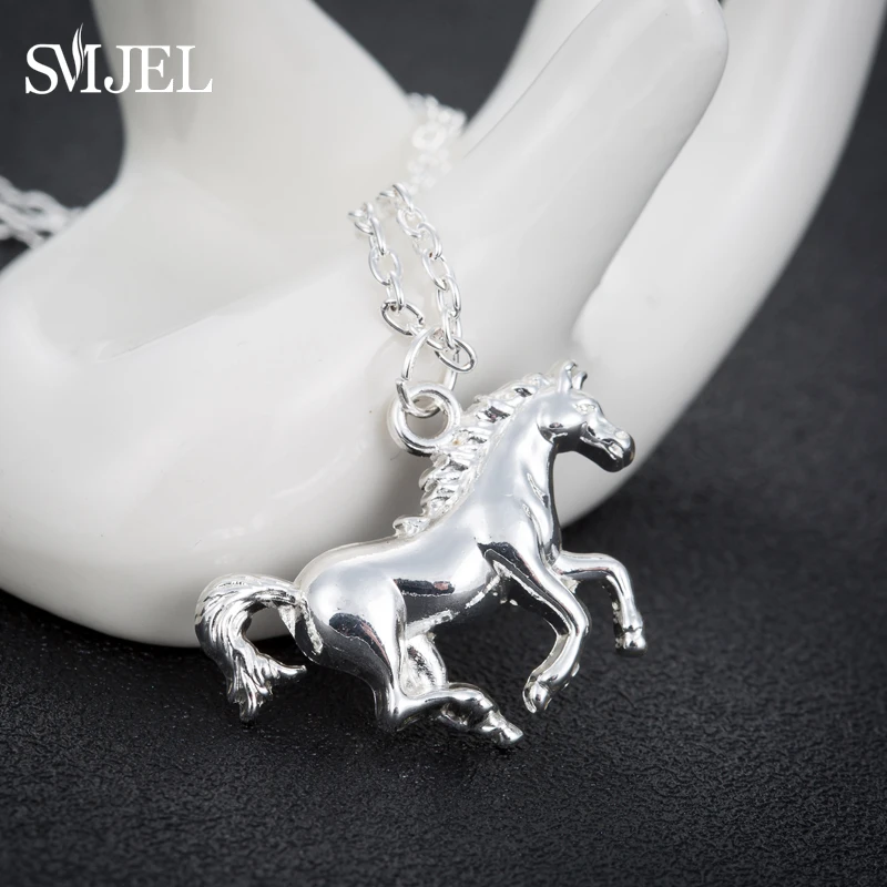 Metal Running Horse Necklaces for Women Men Trend Vintage Animal Unicorn Horse Shoe Pendant Necklace Accessories Birthday Gifts