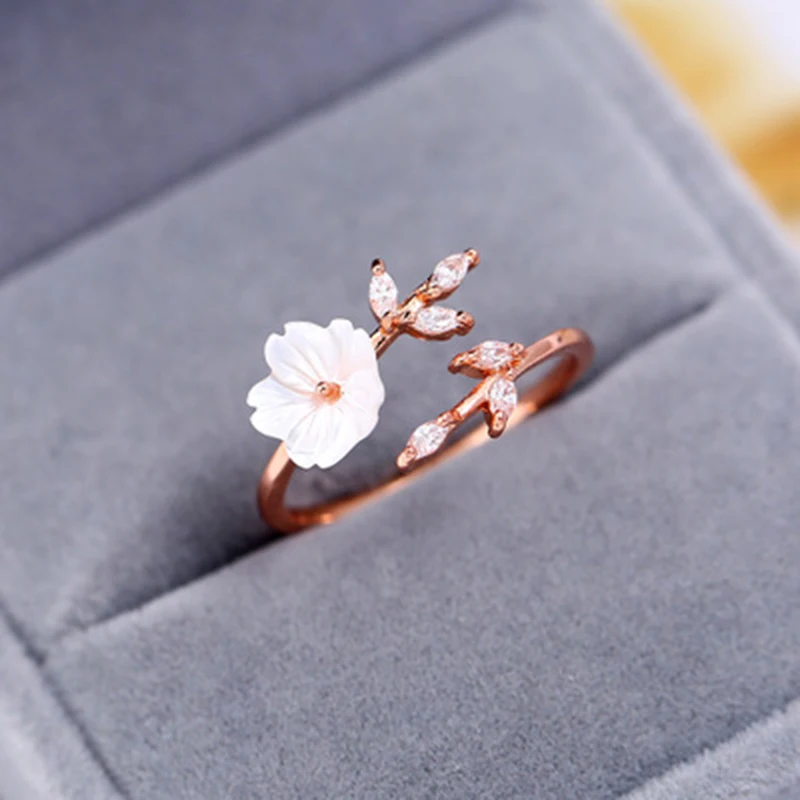 Cute Zircon Crystal Leaf Shell Flower Ring for Women Ladies Rose Gold color Romantic Shell Jewelry open Rings Size adjustable