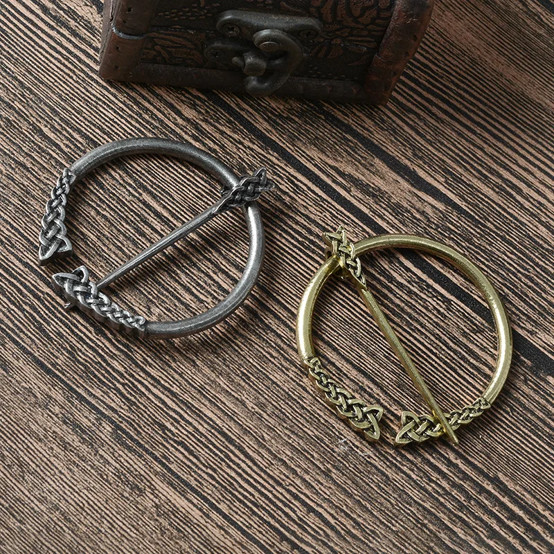 Cloak Pins Brooch Vintage Viking Style Brooch Jewelry Scarf Buckle Medieval Norse Amulet Lapel Pin Accessories