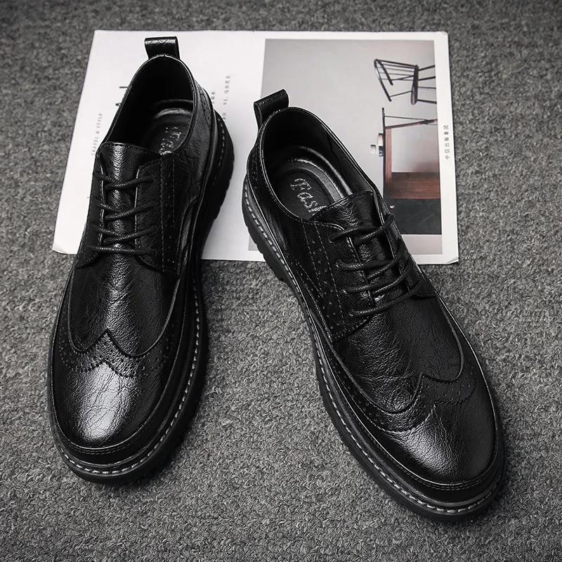 Fashion Brogues Men Platform Shoes 2021 Autumn Carved Business Dress Shoes New Brand Comfortable Banquet Shoe Zapatos De Hombre