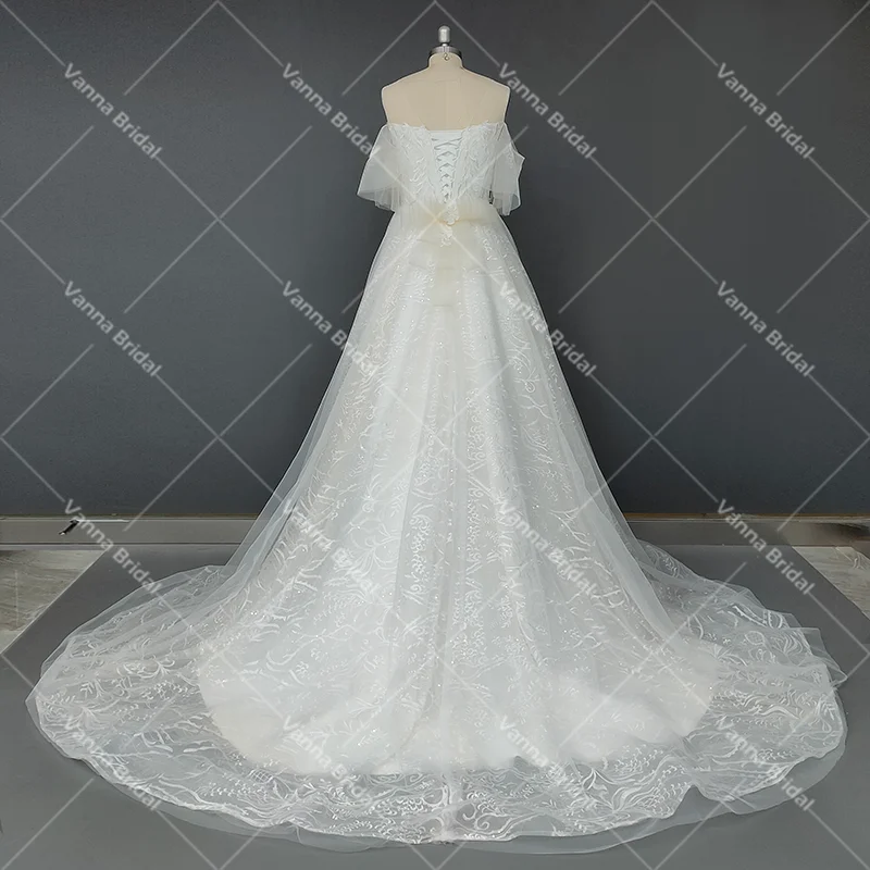 Prawdziwe zdjęcie luksusowe aplikacje kwiatowe szerokie rękawy suknia ślubna z wycięciem zimne ramię Bling Lace Up Cathedral Wedding Dress