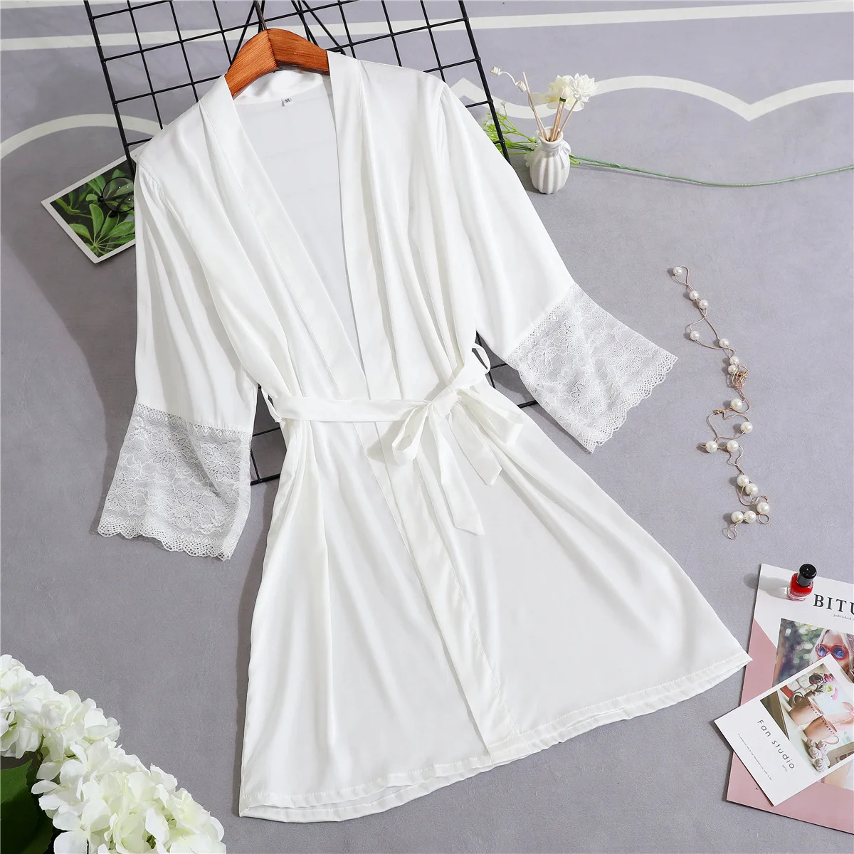 Lace Kimono Gown Mini Half Sleeve Novelty Bride Bridesmaid Wedding Robe Casual V-Neck Home Clothing Soft Sleepwear Negligee