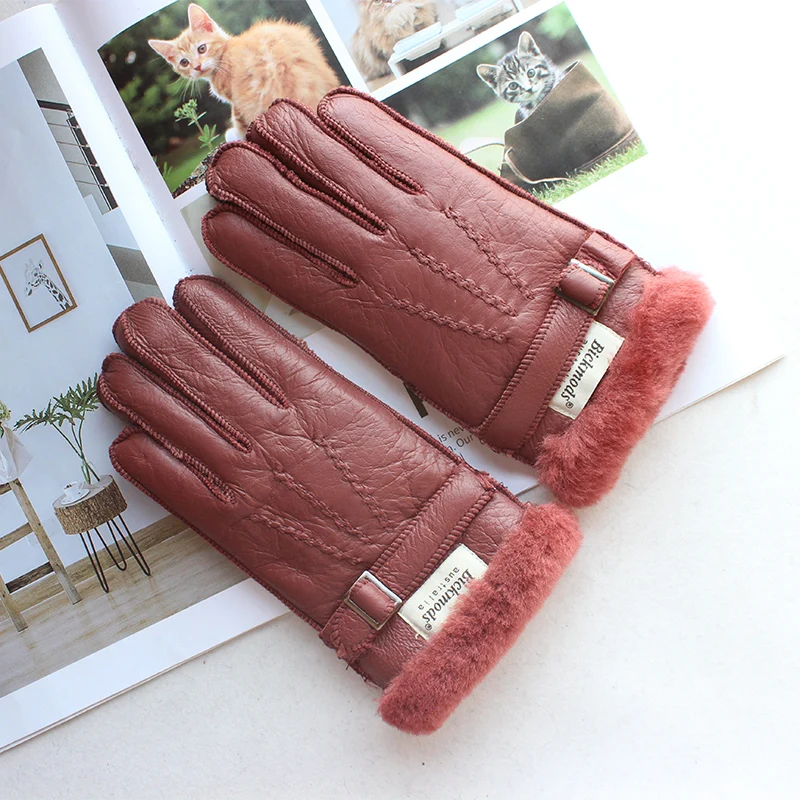 New Children's Fur Integrated Leather Real Wool Gloves Color Fashion Fve Fingers Warm Autumn And Winter Season