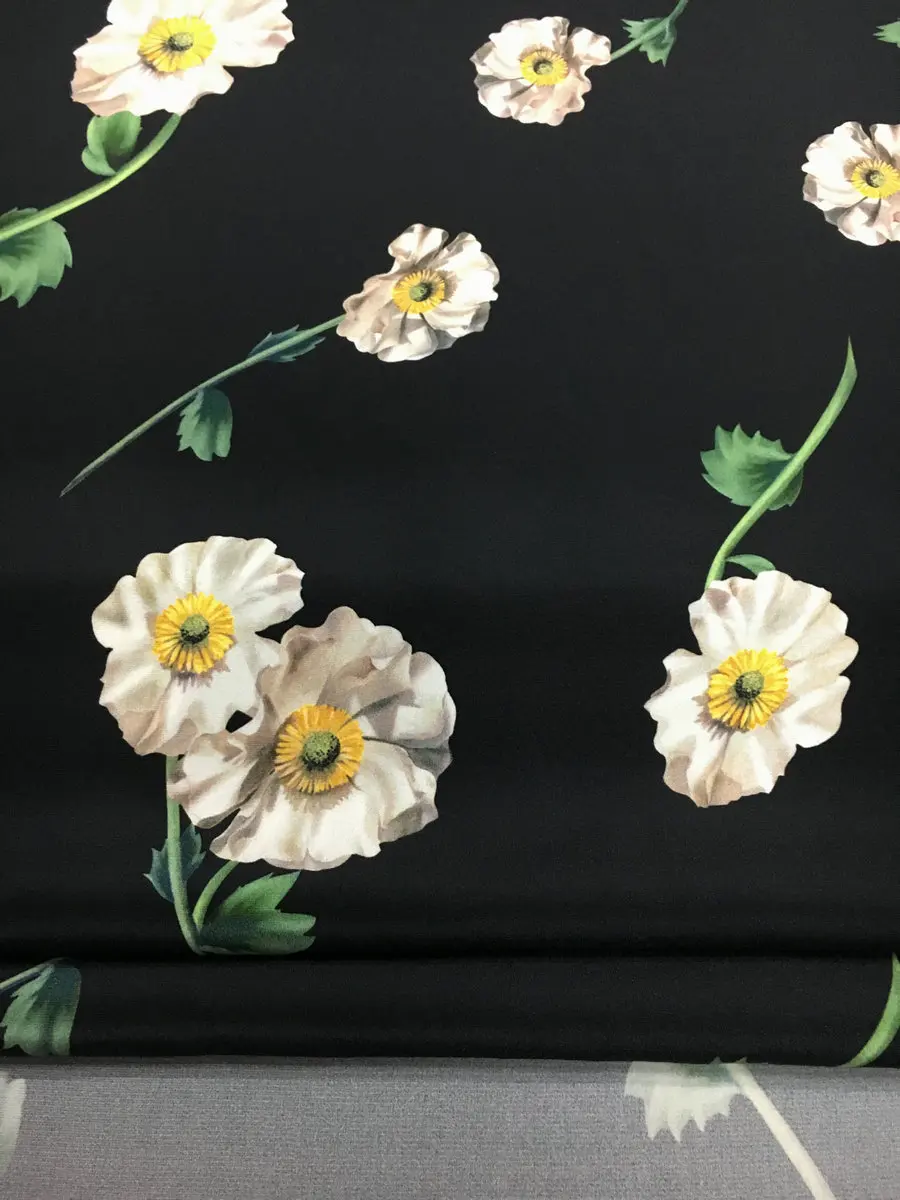 Elegant poppies print black bottom heavy crepe stretch digital printing fabric cloth natural mulberry silk haute couture fabrics