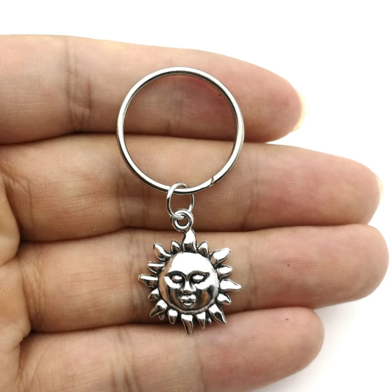 2020 New Sun and Moon Keychain souvenir Couple Keychain Hoops, Hoop Key Ring Creative charm Handmade Women's Gift