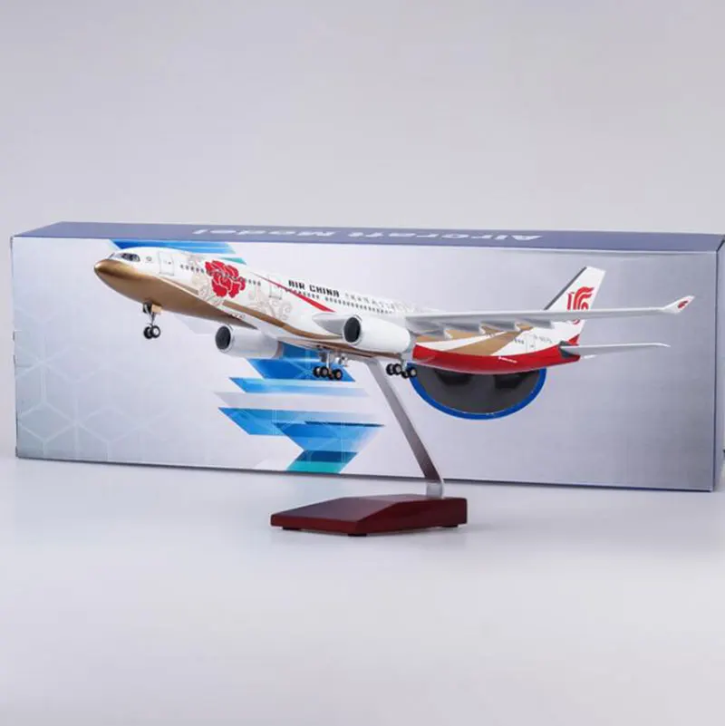 

47cm Model civil aviation 1/135 Scale Airbus A330 AIR China Airlines Airway W Base Wheel Lights Resin Aircraft Plane Collectible