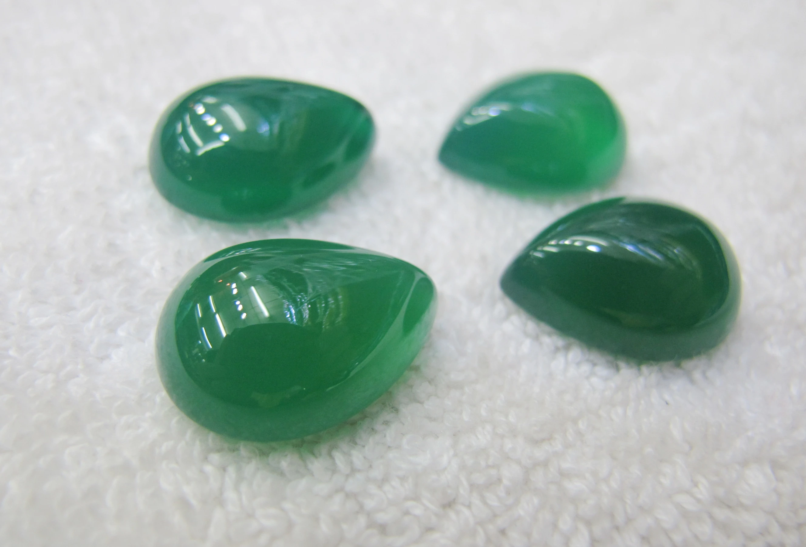 

Top Quality Natural Green Agate Carnelian 15x20mm Pear Shape Natural Gem Stone Jewelry Ring Cabochon 20pcs/lot