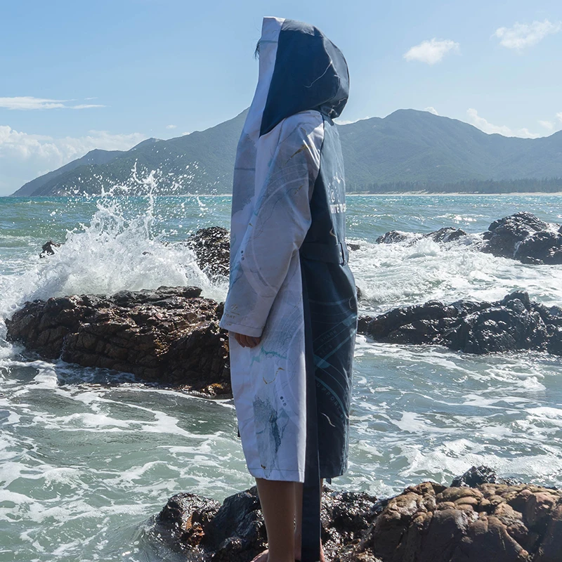 Nu-June-sneldrogende microvezel ponchohanddoek voor volwassenen, surfstrand wetsuit veranderende handdoek, zwemslaapjas