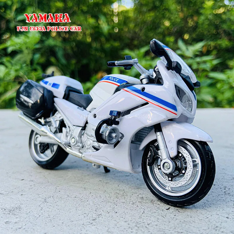 Maisto 1:18 BMW Yamaha Police motorcycle series Silvardo original authorized simulation alloy motorcycle model toy car